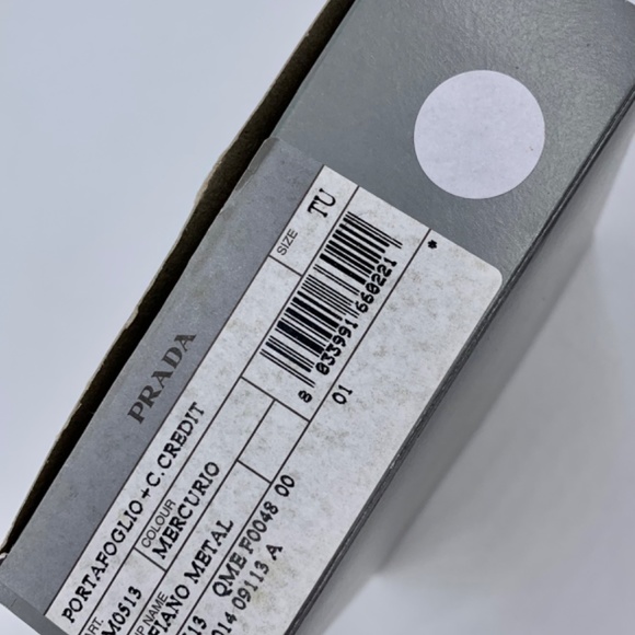 PRADA SAFFIANO Bi-Fold Wallet in Mercurio (Grey) BNIB - Picture 12 of 12